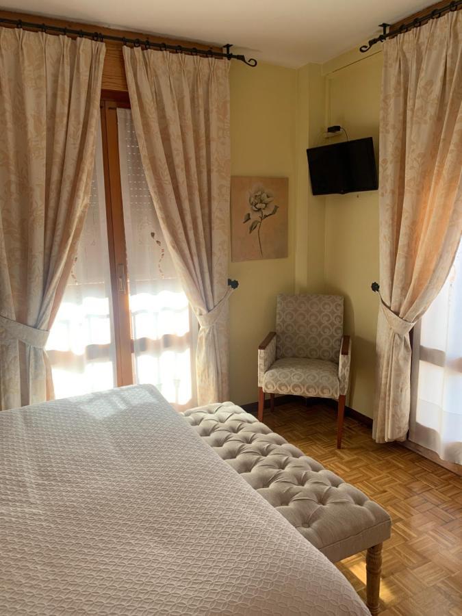 Hostal Docar Lerma Exterior photo
