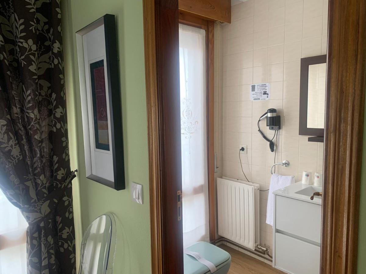 Hostal Docar Lerma Exterior photo