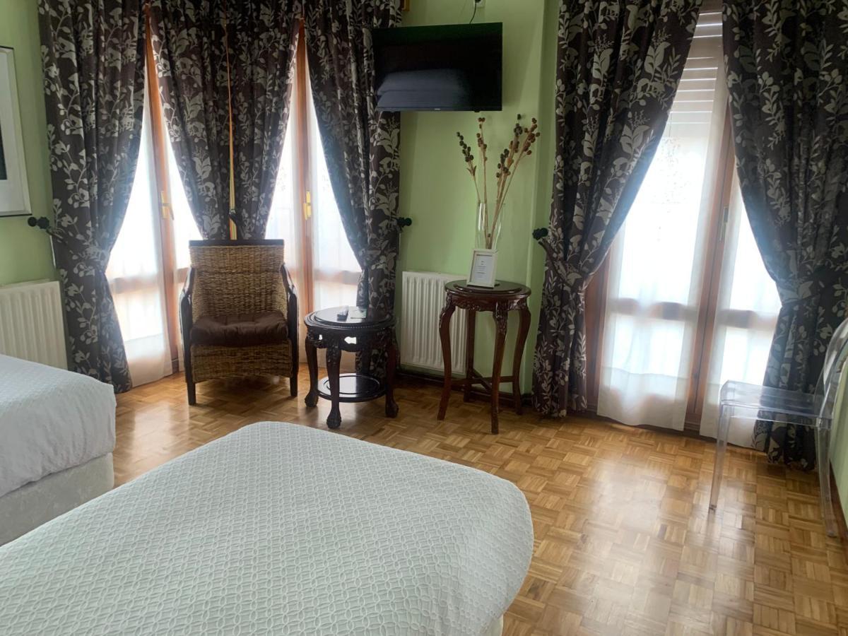 Hostal Docar Lerma Exterior photo